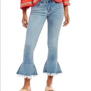 Chelsea & Violet Cropped Flare Raw Edge Jeans - Size 28